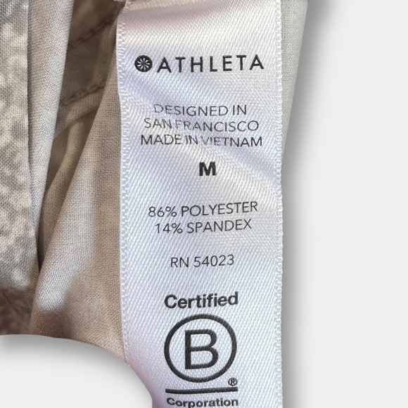 NEW Lululemon Athleta Zuma Tee Shirt Dress Snake Skin Size Medium - Picture 11 of 12